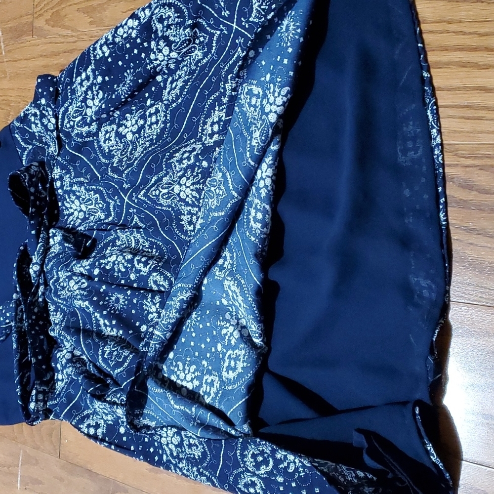 Dress 👗 - Picture 2 of 2